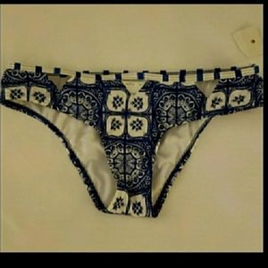 Roxy bikini bottom NWT